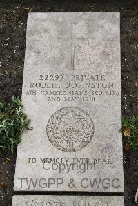 Boulogne Eastern Cemetery - Johnston, Robert