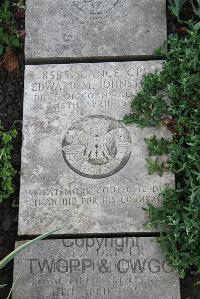 Boulogne Eastern Cemetery - Johnstone, Edward Musgrave