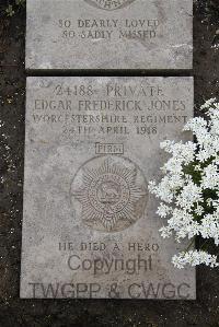 Boulogne Eastern Cemetery - Jones, Edgar Frederick