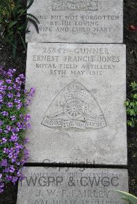 Boulogne Eastern Cemetery - Jones, Ernest Francis