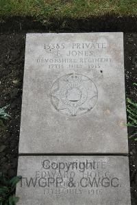 Boulogne Eastern Cemetery - Jones, F