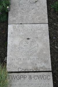 Boulogne Eastern Cemetery - Jowett, Lawrance