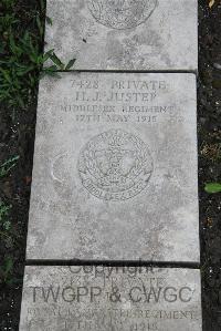 Boulogne Eastern Cemetery - Juster, H J