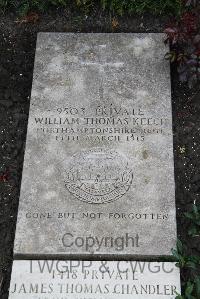 Boulogne Eastern Cemetery - Keech, William Thomas