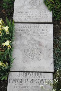 Boulogne Eastern Cemetery - Kemp, Charles Henry