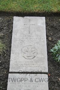 Boulogne Eastern Cemetery - Kent, William Bernard