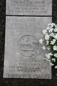 Boulogne Eastern Cemetery - Kewley, George