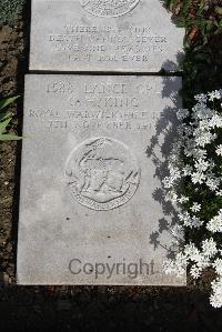 Boulogne Eastern Cemetery - King, C H