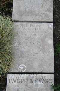 Boulogne Eastern Cemetery - Kirk, Andrew