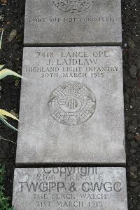 Boulogne Eastern Cemetery - Laidlaw, J