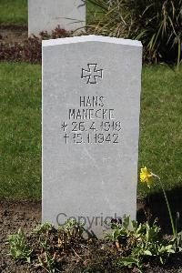 Thornaby-On-Tees Cemetery - Manecke, Hans Felix Fritz