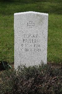 Thornaby-On-Tees Cemetery - Peisert, Edgar