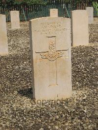 Taveta Military Cemetery - Cooper, G H