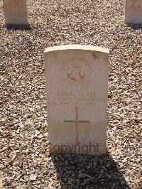 Taveta Military Cemetery - Klass, Pierse