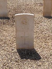 Taveta Military Cemetery - Moyle, W H