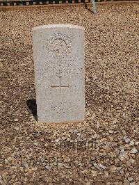 Taveta Military Cemetery - Thomas, H R