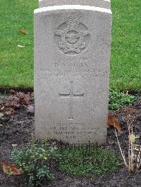 Berlin 1939-1945 War Cemetery - Allan, Robert Norman