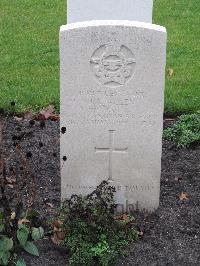 Berlin 1939-1945 War Cemetery - Allen, John Allardyce