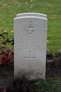 Berlin 1939-1945 War Cemetery - Bothwell, James Roger (Jim)