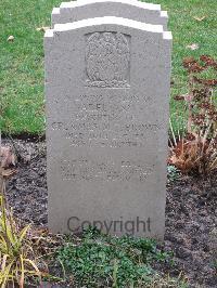 Berlin 1939-1945 War Cemetery - Brown, A