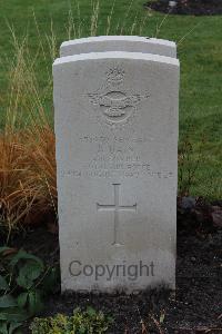 Berlin 1939-1945 War Cemetery - Bain, Andrew