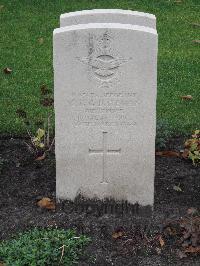 Berlin 1939-1945 War Cemetery - Bateman, Charles Geoffrey Gordon