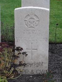 Berlin 1939-1945 War Cemetery - Baum, William George Rex