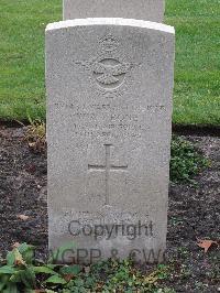 Berlin 1939-1945 War Cemetery - Bone, William Andrew Irving