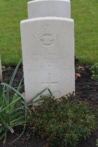 Berlin 1939-1945 War Cemetery - Boxshall, Stuart Osmond Joseph