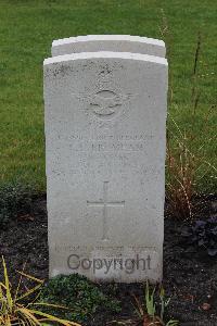 Berlin 1939-1945 War Cemetery - Bromham, Clifford George