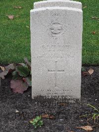 Berlin 1939-1945 War Cemetery - Brooker, Dennis Frank