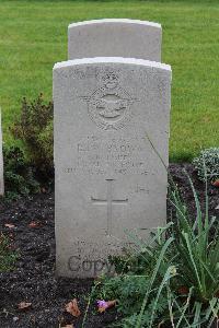 Berlin 1939-1945 War Cemetery - Brown, Bromley John William