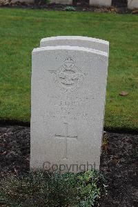 Berlin 1939-1945 War Cemetery - Burt, Leonard John