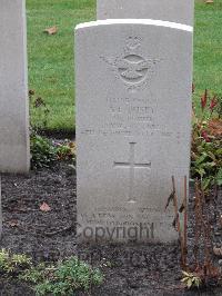 Berlin 1939-1945 War Cemetery - Busby, Arthur Edward