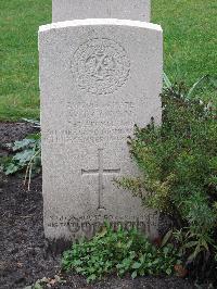 Berlin 1939-1945 War Cemetery - Cowan, William Towers