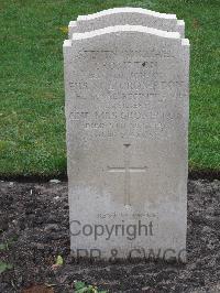 Berlin 1939-1945 War Cemetery - Crompton, Richard Clifford