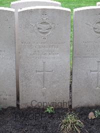 Berlin 1939-1945 War Cemetery - Campbell, George McNeill