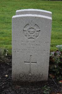 Berlin 1939-1945 War Cemetery - Cantin, Maurice Raoul