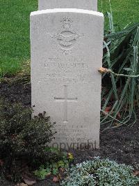 Berlin 1939-1945 War Cemetery - Chitty, Donald James Dupree