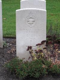 Berlin 1939-1945 War Cemetery - Coates, William Edward