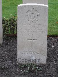 Berlin 1939-1945 War Cemetery - Collins, Laurence