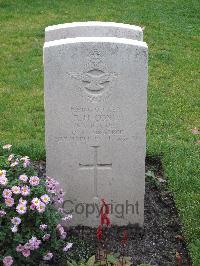 Berlin 1939-1945 War Cemetery - Cond, Rex Hinton