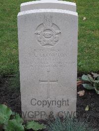 Berlin 1939-1945 War Cemetery - Crompton, Peter Steven