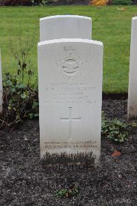 Berlin 1939-1945 War Cemetery - Cunningham, Robert Nixon