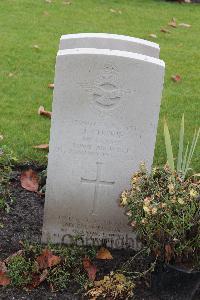 Berlin 1939-1945 War Cemetery - Currie, John Robert Calver