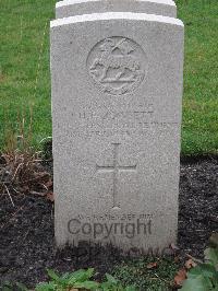 Berlin 1939-1945 War Cemetery - Dowsett, Harold Percy