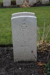 Berlin 1939-1945 War Cemetery - Duggan, Denis Cecil