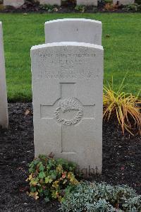 Berlin 1939-1945 War Cemetery - Dale, Geoffrey Ernest