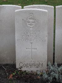 Berlin 1939-1945 War Cemetery - Davies, Robert Thomas