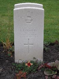 Berlin 1939-1945 War Cemetery - Dearden, Robert Francis